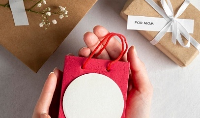 Сувенир как часть клиентского опыта: как сделать подарок продолжением сервиса